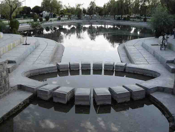 یئددی گوز نقده