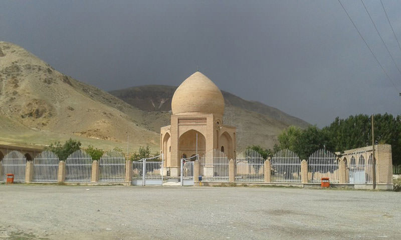 مقبره سید صدرالدین چالدران