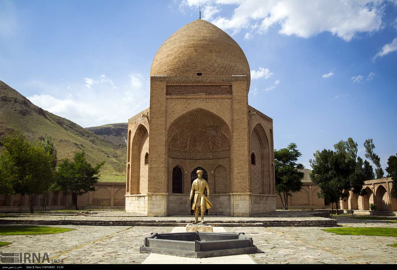 مقبره سید صدرالدین چالدران
