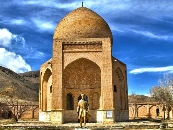 مقبره سید صدرالدین چالدران