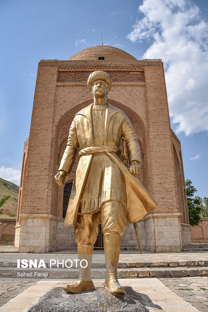 مقبره سید صدرالدین چالدران