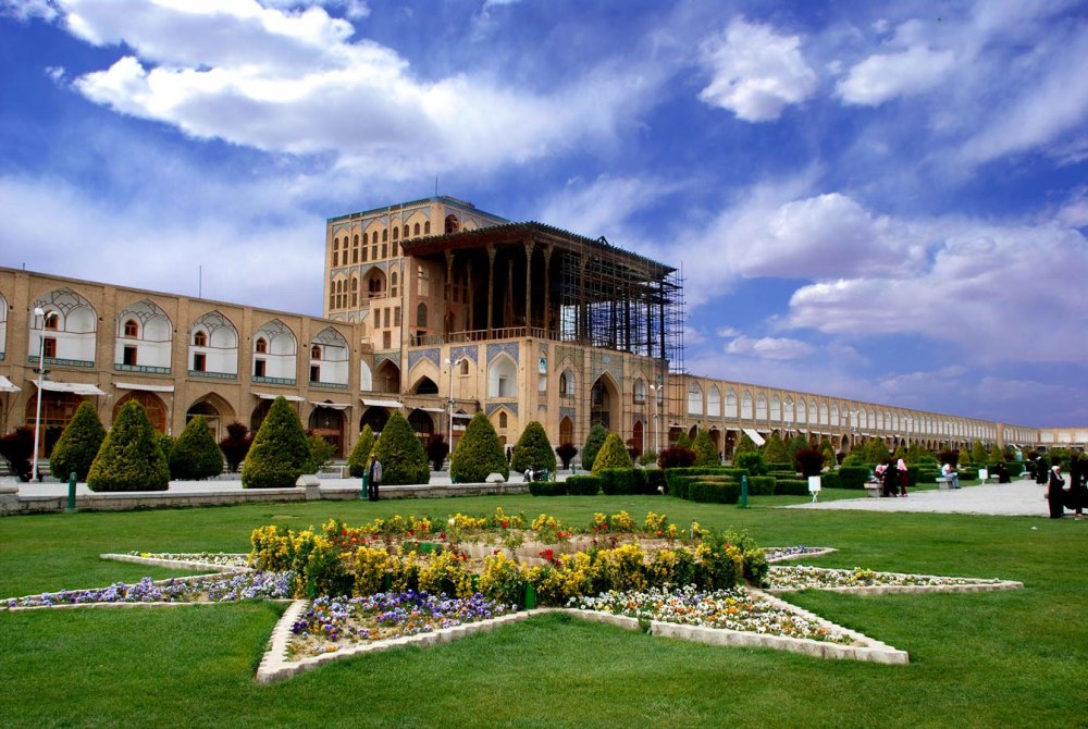 کاخ عالی قاپو