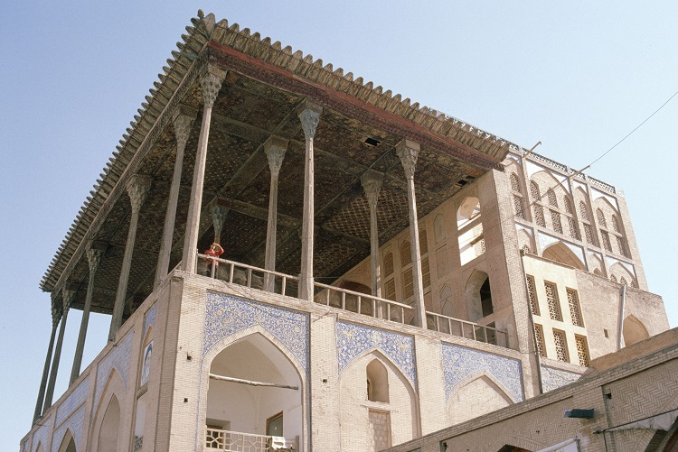 کاخ عالی قاپو