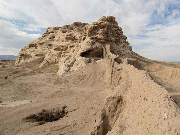 قلعه سنگ سیرجان