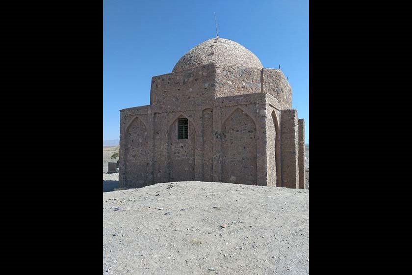 آرامگاه میر زبیر سیرجان