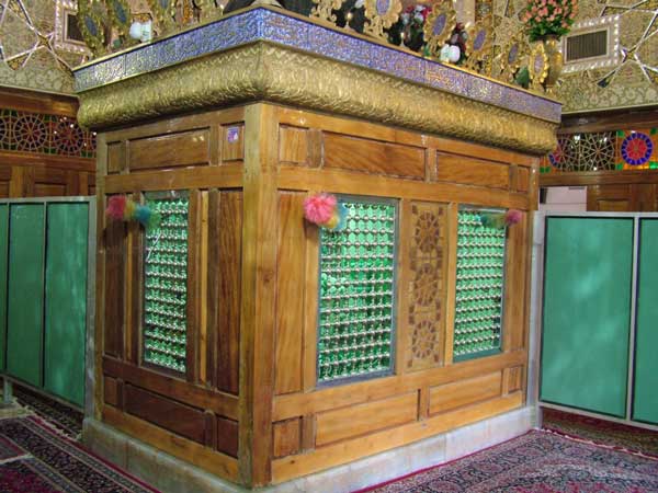 امامزاده ادهم دستگرد