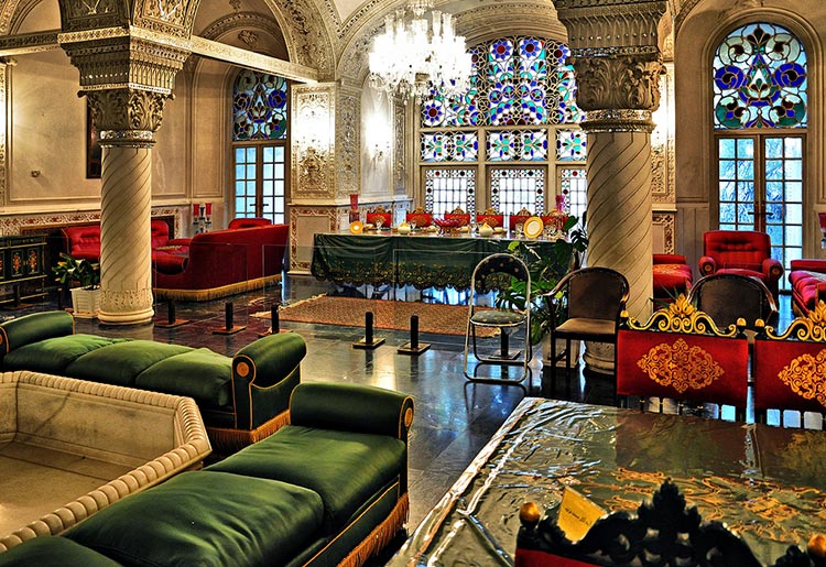 کاخ نیاوران