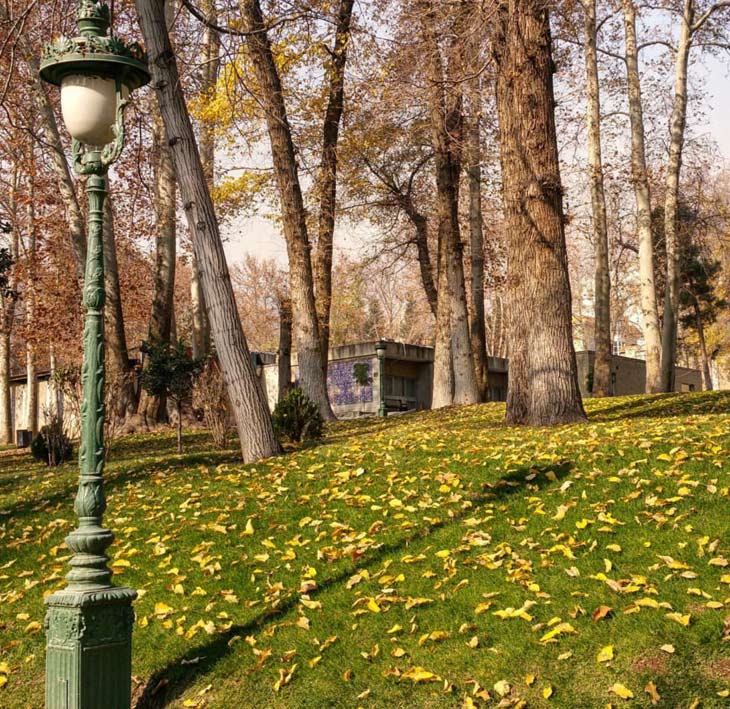 کاخ نیاوران