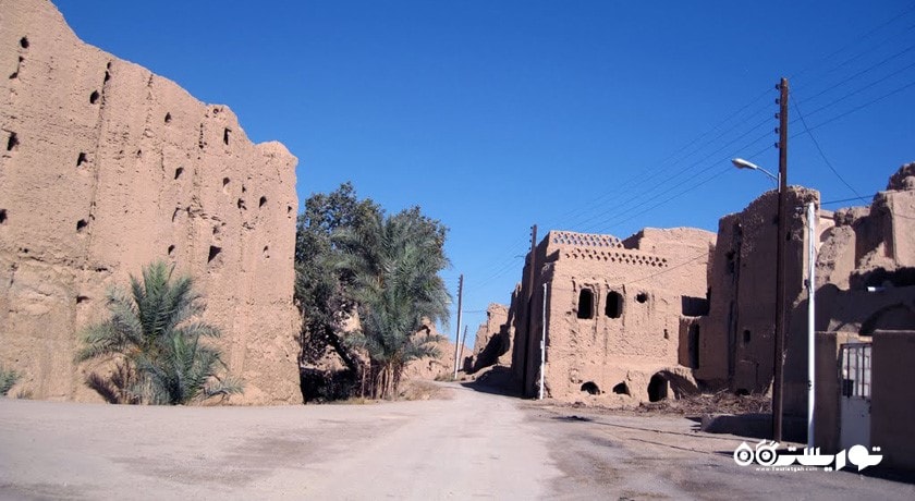 روستای بیاضه خور و بیابانک