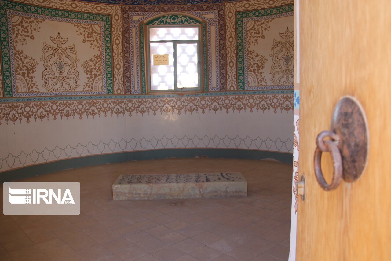 آرامگاه حبیب یغمایی