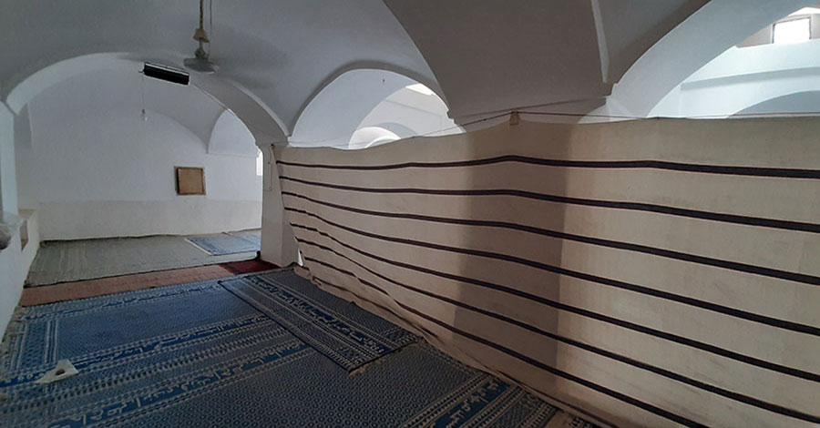 عرب‌ها مسجدی دو طبقه در اصفهان 