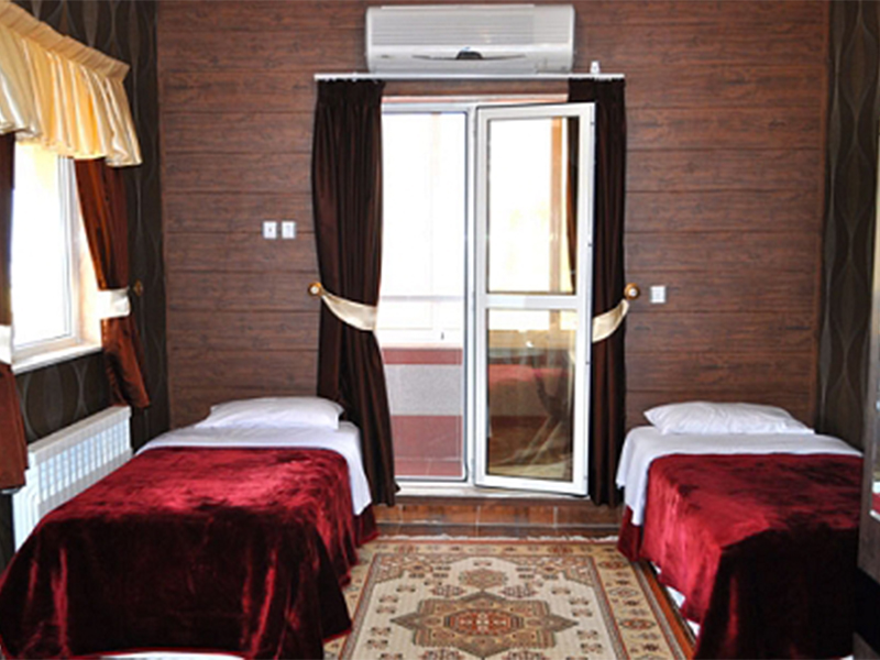 هتل دنیز بندرانزلی