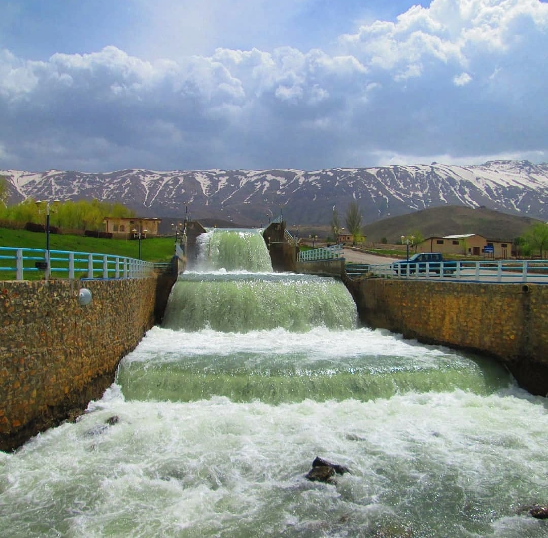پارک سراب فریدون شهر