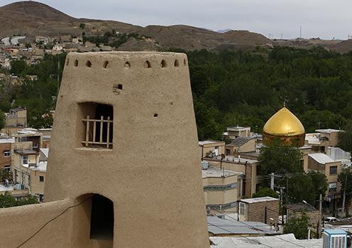 قلعه چهار برج باغ نماد شهر باغبادران