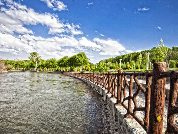 پارک ساحلی سرارود مبارکه