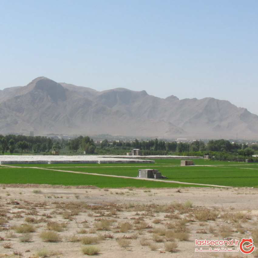 غارهای قلعه بزی مبارکه