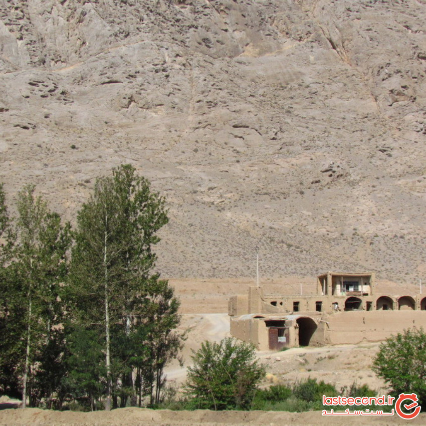غارهای قلعه بزی مبارکه
