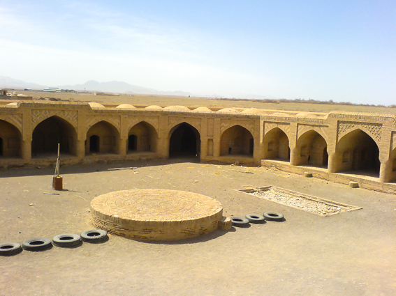 کاروانسرای نیستانک