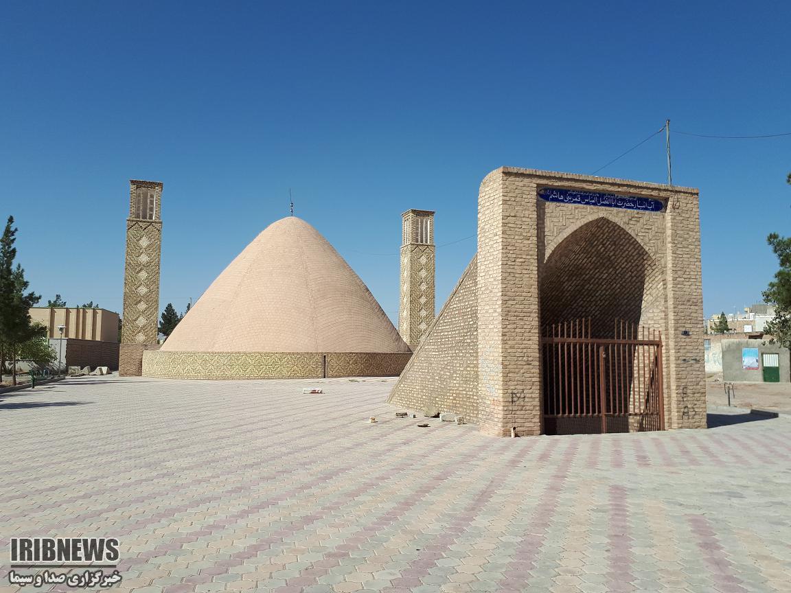 آب انبارهای نایین