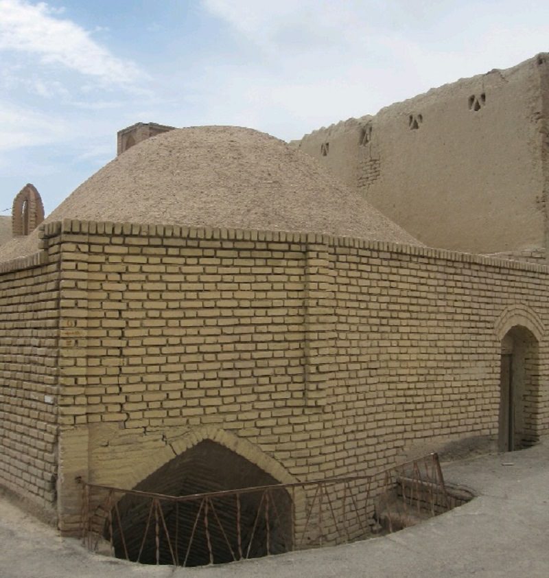 آب انبارهای نایین