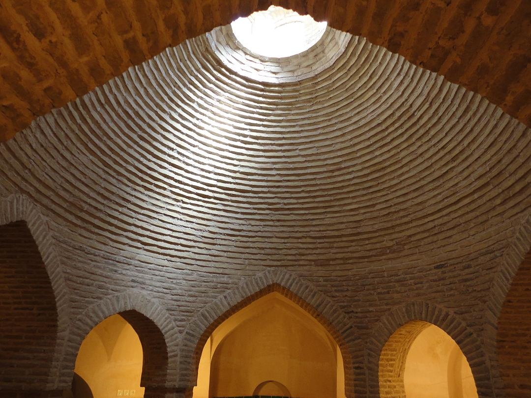 حمام نوقه بادرود