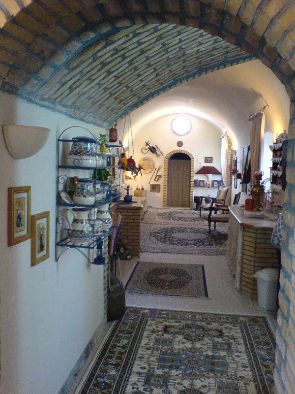 خانه رهگشای بادرود