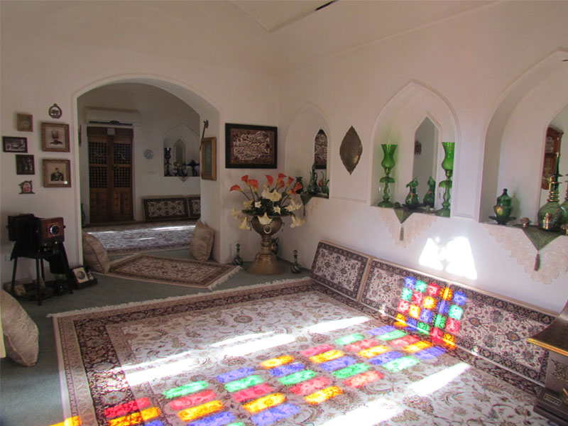 خانه رهگشای بادرود