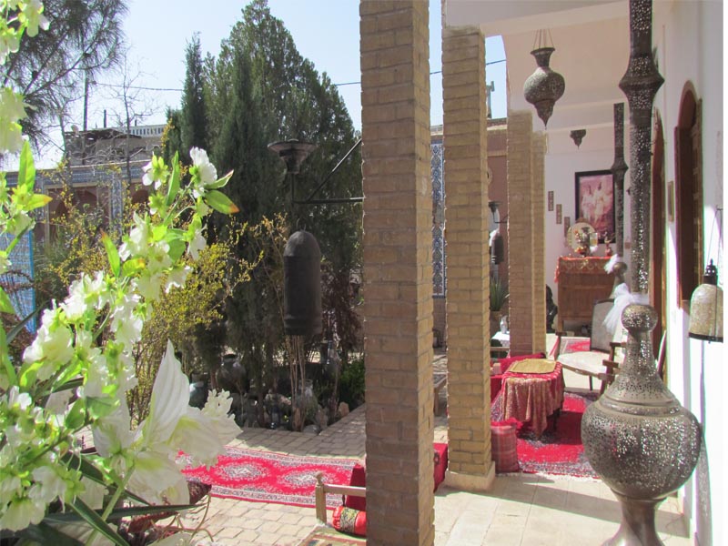 خانه رهگشای بادرود