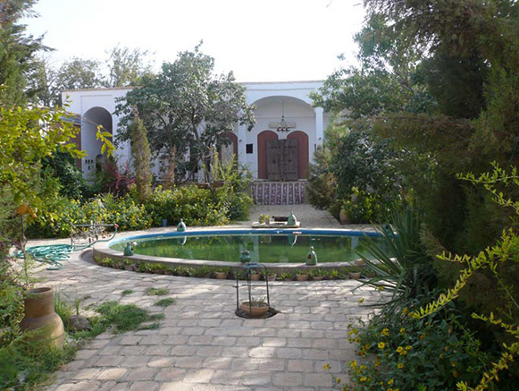 خانه رهگشای بادرود