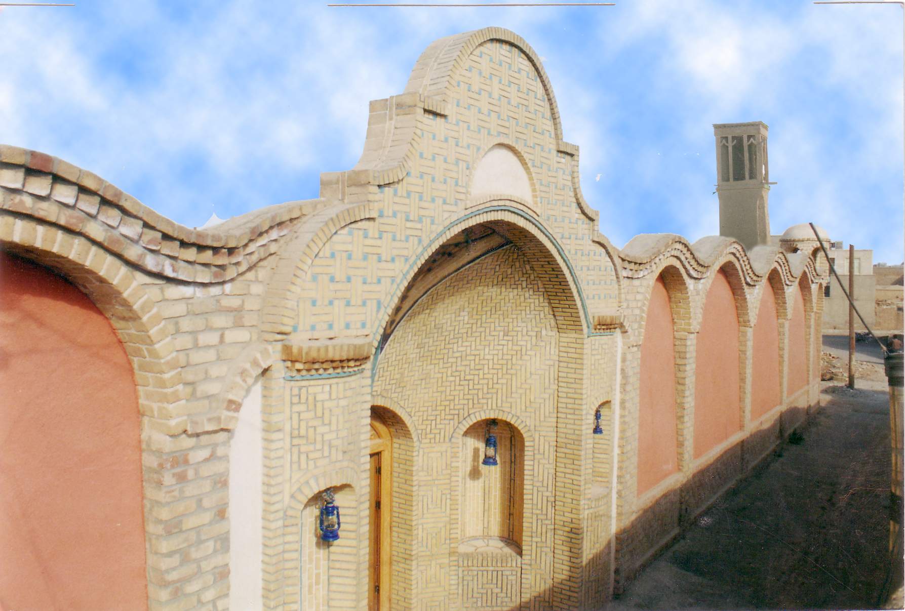 خانه رهگشای بادرود