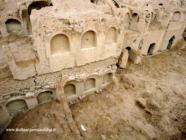 ده‌آباد روستایی با نقش‌هایی از واقعه کربلا در اصفهان 