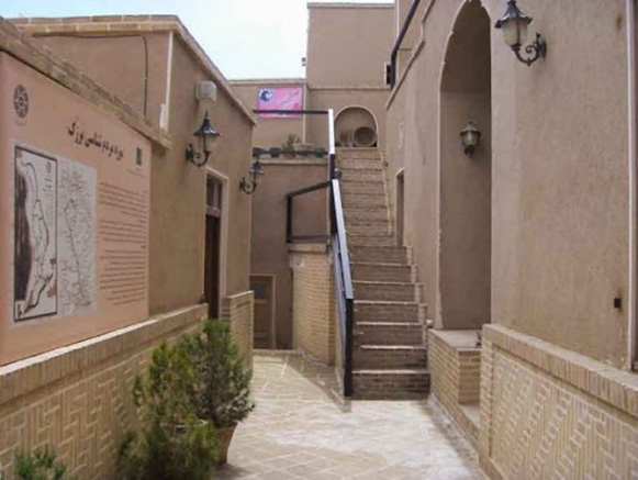 خانه قادری برزک
