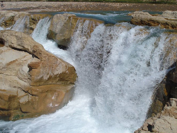 آبشار ماهوته آبدانان