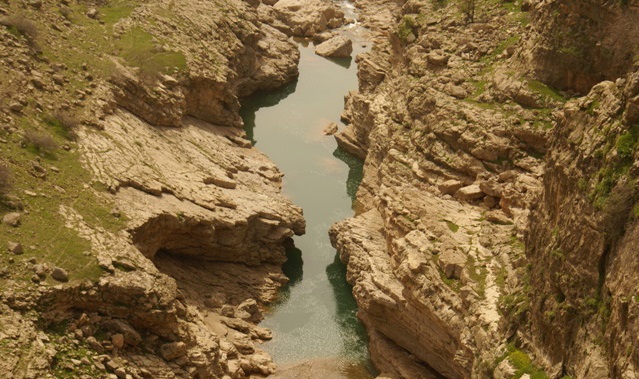 آبشار بان گنبد آبدانان