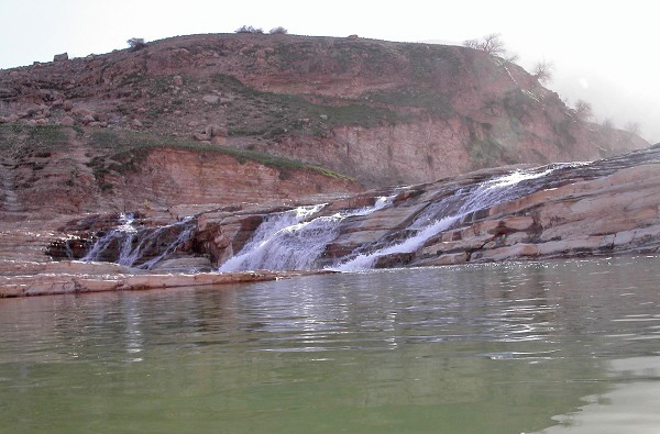 آبشار بان گنبد آبدانان
