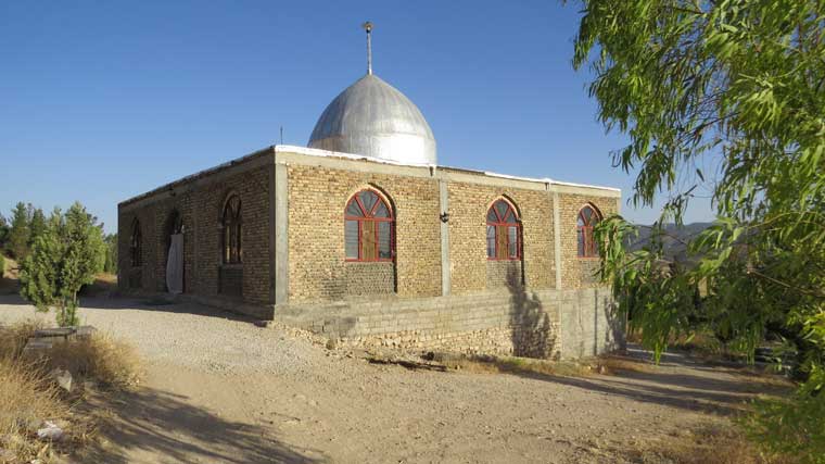 بقعه حاجی حاضر ایوان