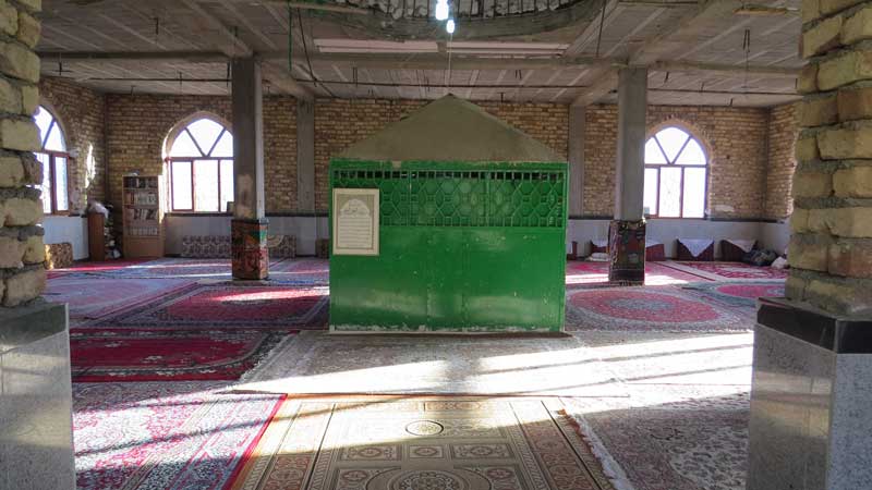 بقعه حاجی حاضر ایوان