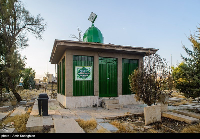 قبرستان دارالسلام شیراز