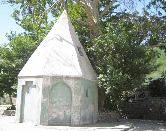 امامزاده حمزه مبارک آباد دماوند