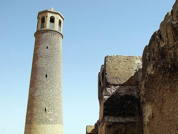 مناره میدان کهنه قم