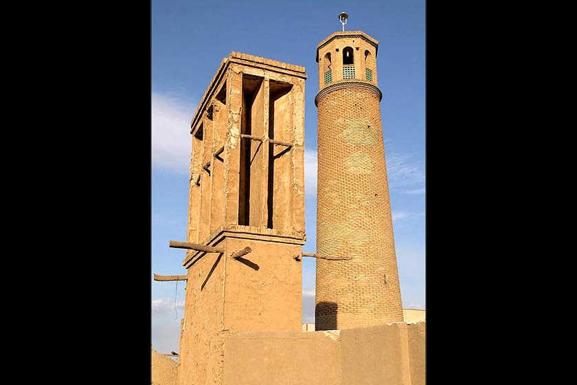 مناره میدان کهنه قم