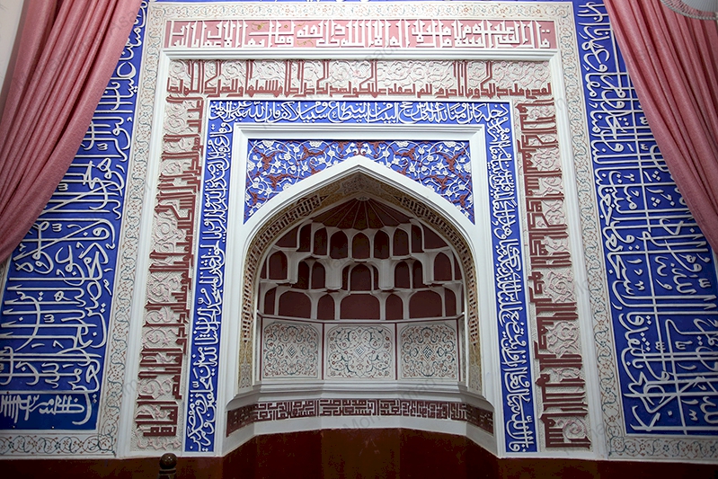 مسجد سرخ ساوه