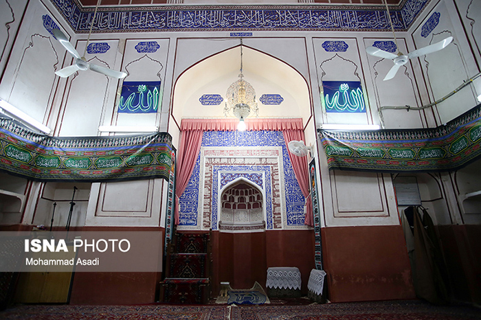 مسجد سرخ ساوه