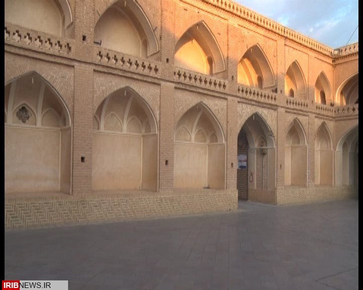حسینیه بزرگ و کوچک زواره