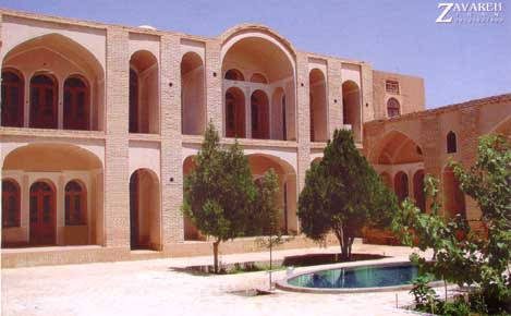 خانه هشت بهشت نیری زواره