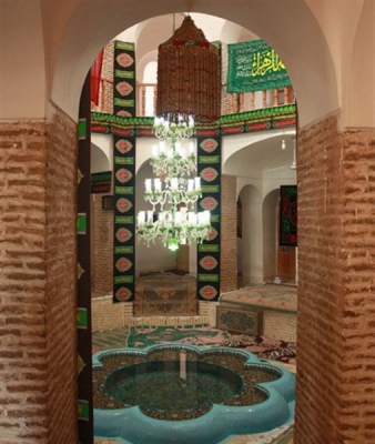 خانه هشت بهشت نیری زواره