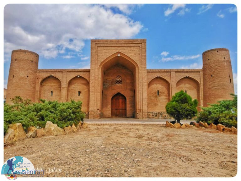 کاروانسرای فخر داوود