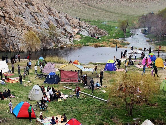 چشمه حک شازند