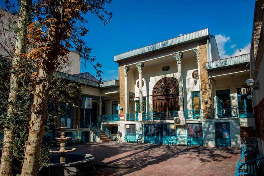 خانه مهرانگیز کامبیز تهران