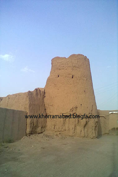 میل خرم آباد تاکستان